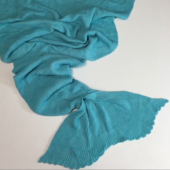 NWT Mermaid Blanket - Picture 7 of 8